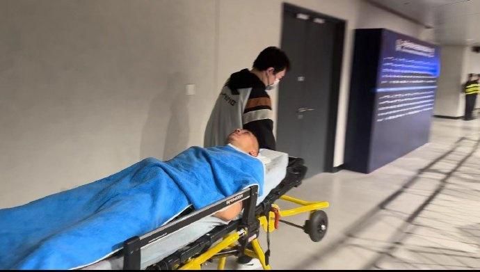 成人欧美一区二区三区黑人妖